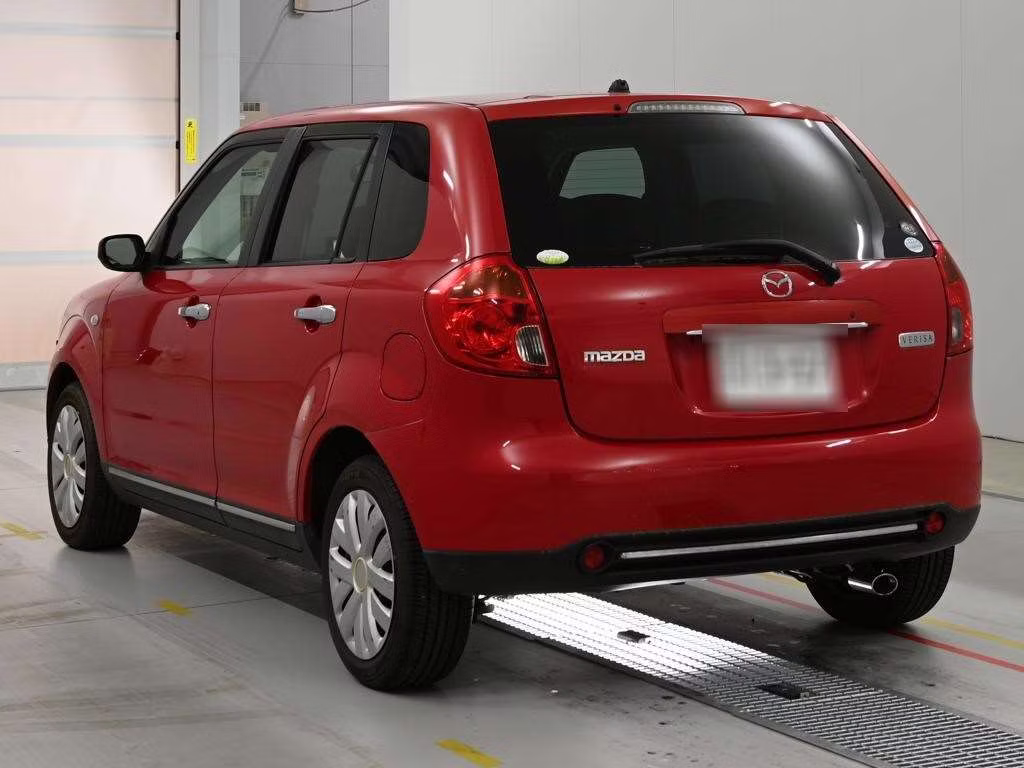 MAZDA VERISA
