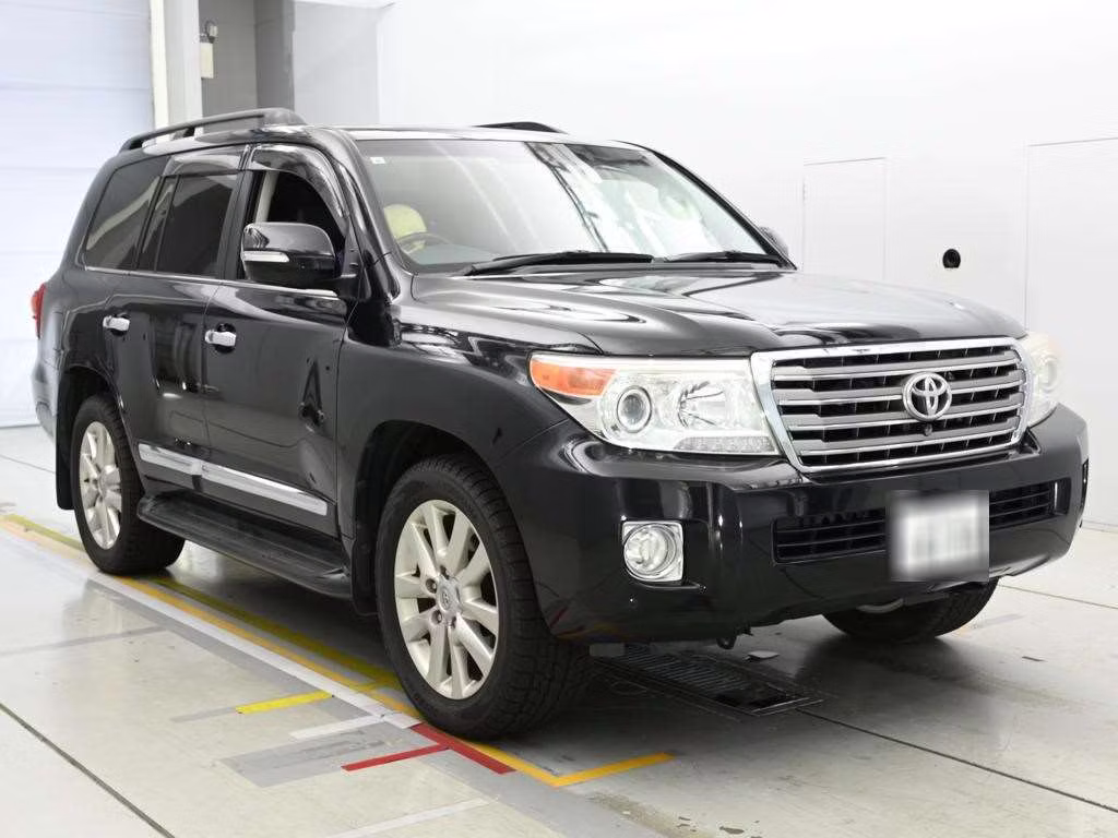 TOYOTA LAND CRUISER