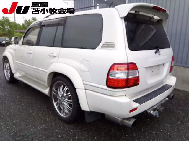 TOYOTA LAND CRUISER
