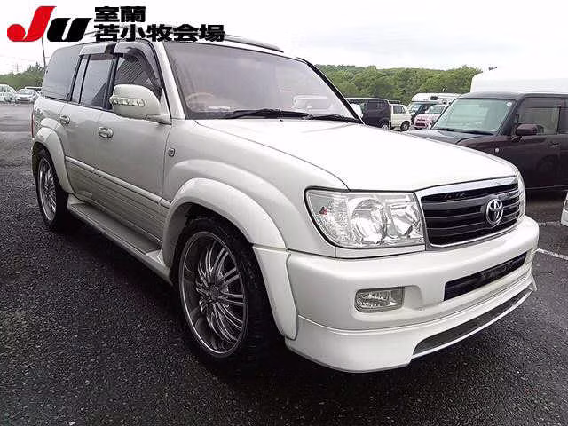 TOYOTA LAND CRUISER