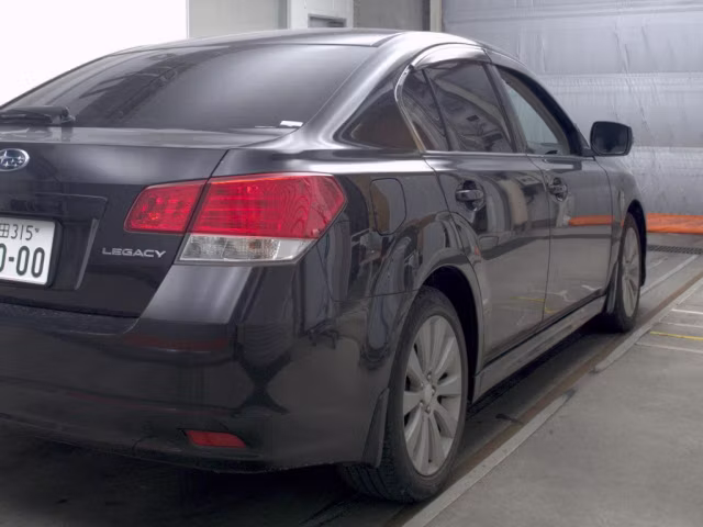 SUBARU LEGACY B4