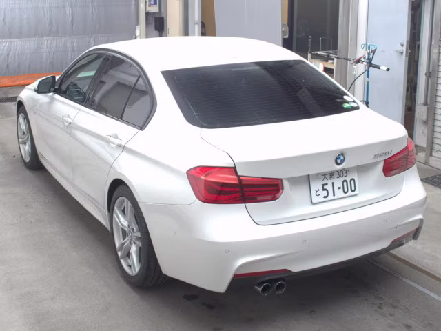 BMW 3-SERIES