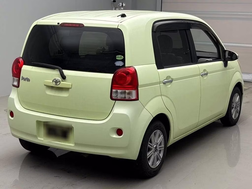 TOYOTA PORTE
