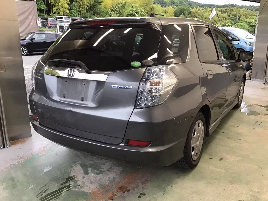HONDA FIT SHUTTLE