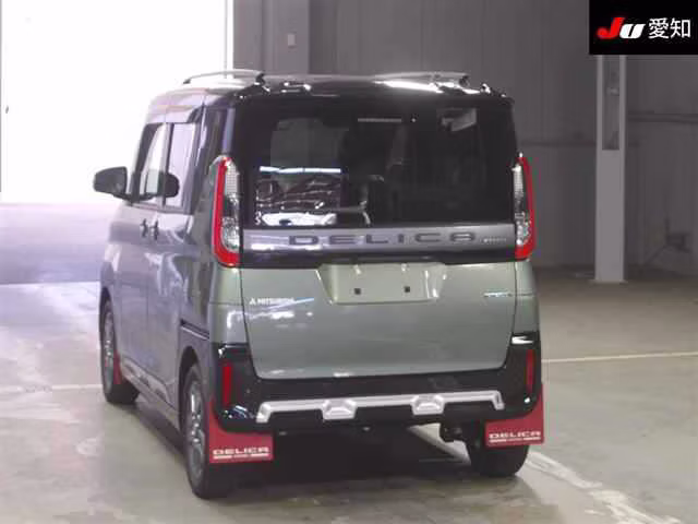 MITSUBISHI DELICA MINI
