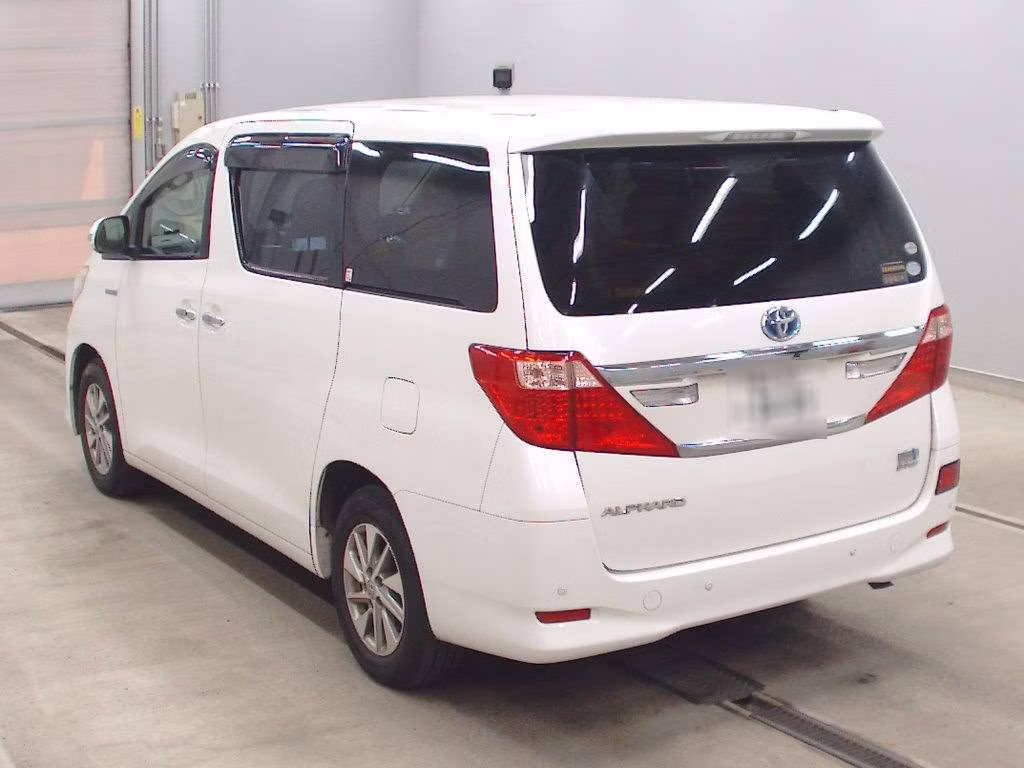 TOYOTA ALPHARD