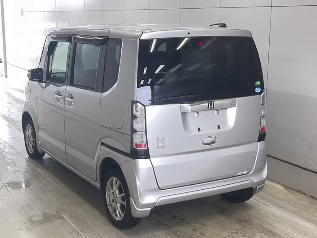 HONDA N-BOX