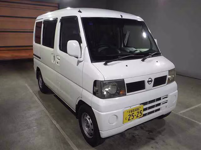 NISSAN CLIPPER