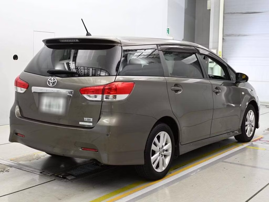 TOYOTA WISH