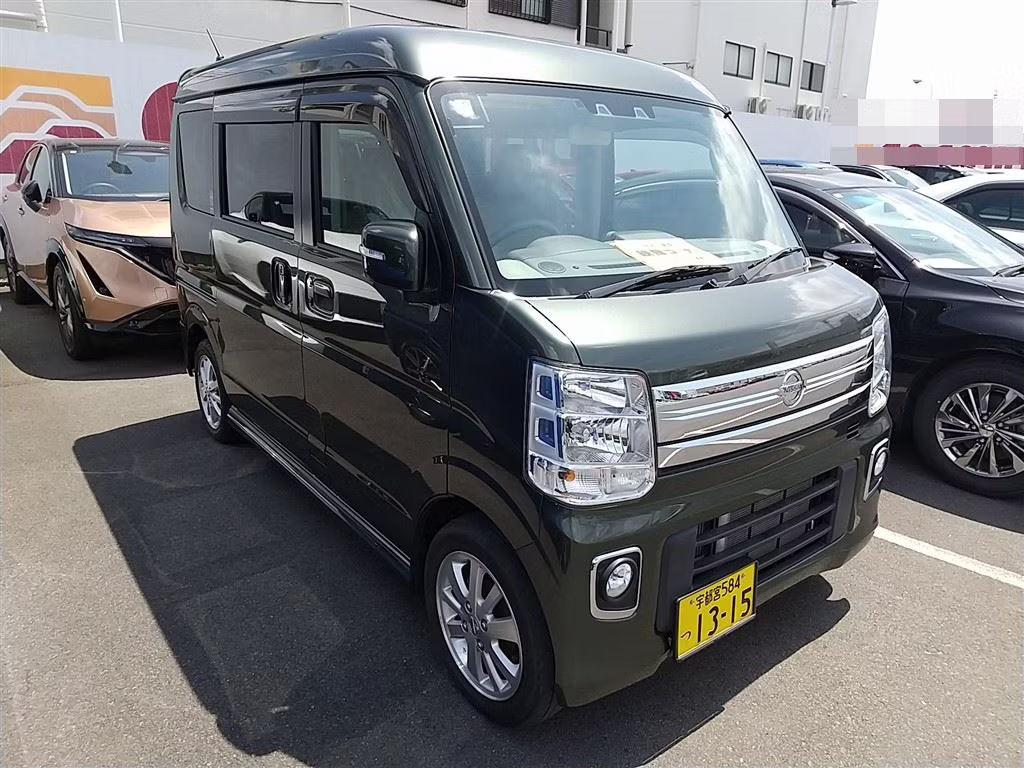 NISSAN NV100 CLIPPER
