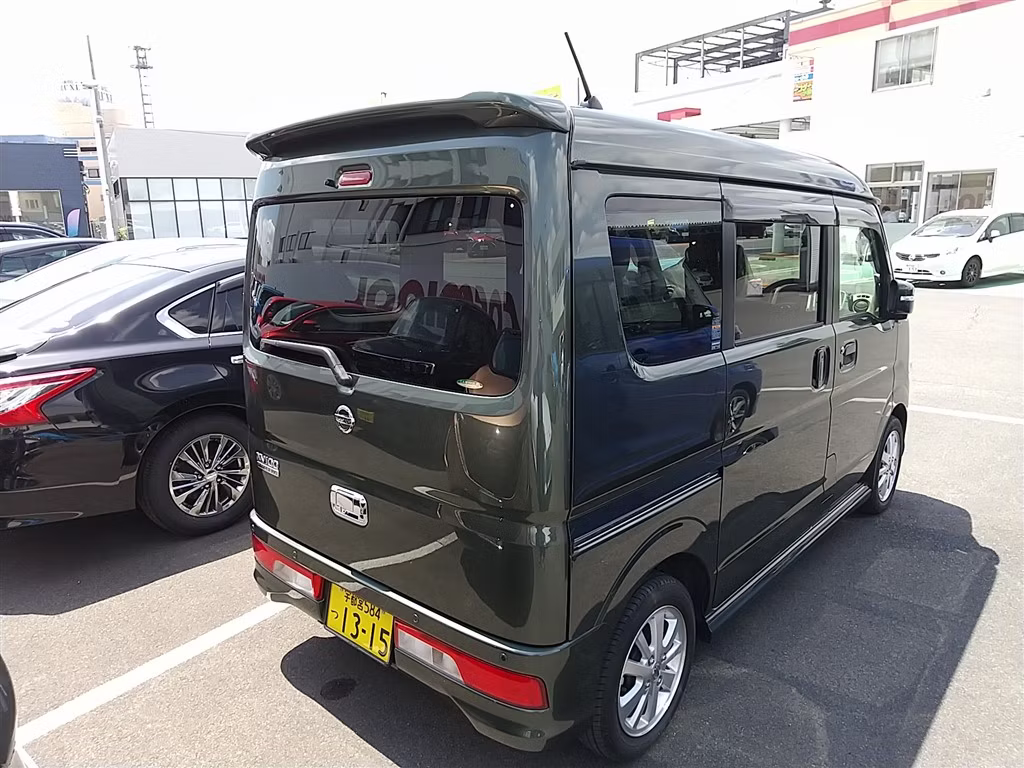 NISSAN NV100 CLIPPER
