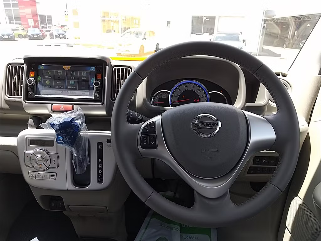 NISSAN NV100 CLIPPER