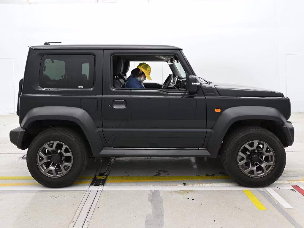 SUZUKI JIMNY SIERRA