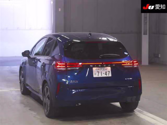 NISSAN AURA