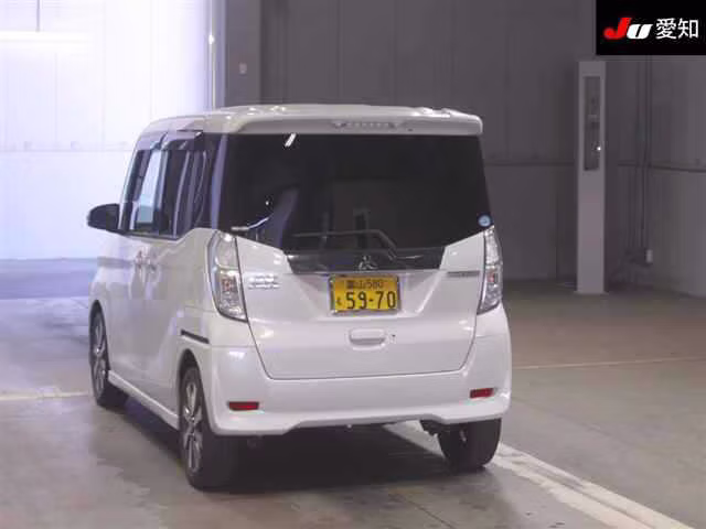 MITSUBISHI EK SPACE