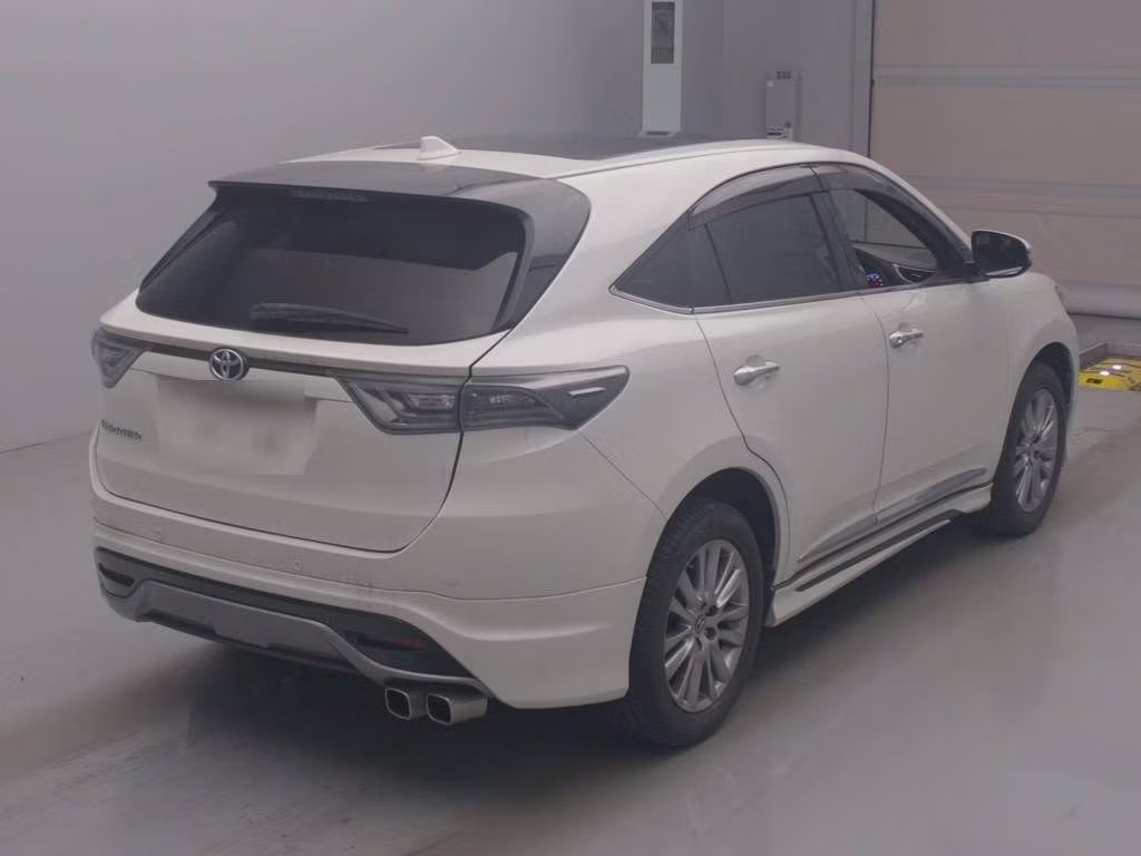TOYOTA HARRIER