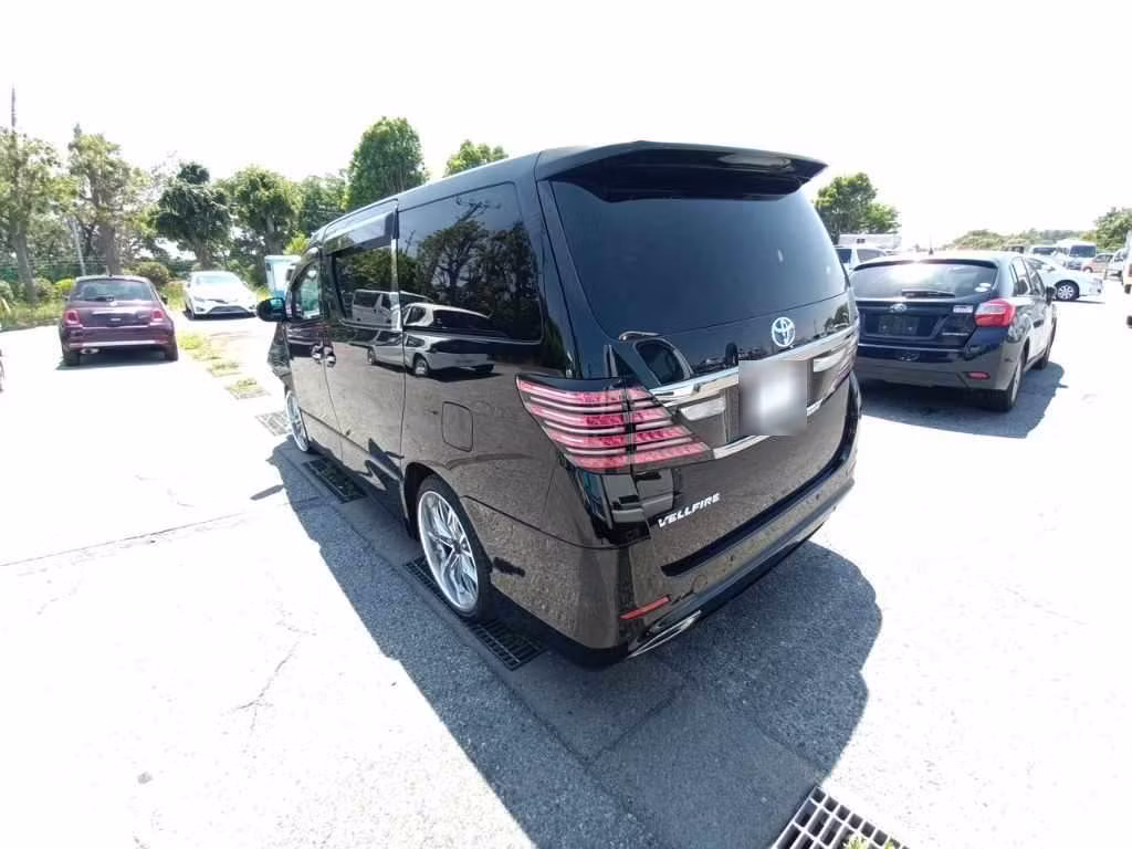 TOYOTA VELLFIRE