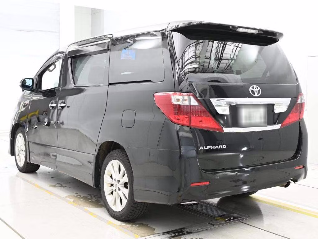 TOYOTA ALPHARD