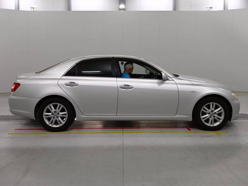 TOYOTA MARK X