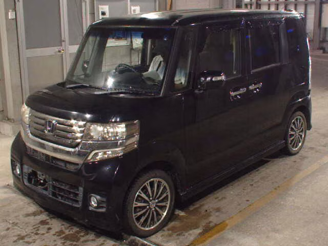 HONDA N-BOX