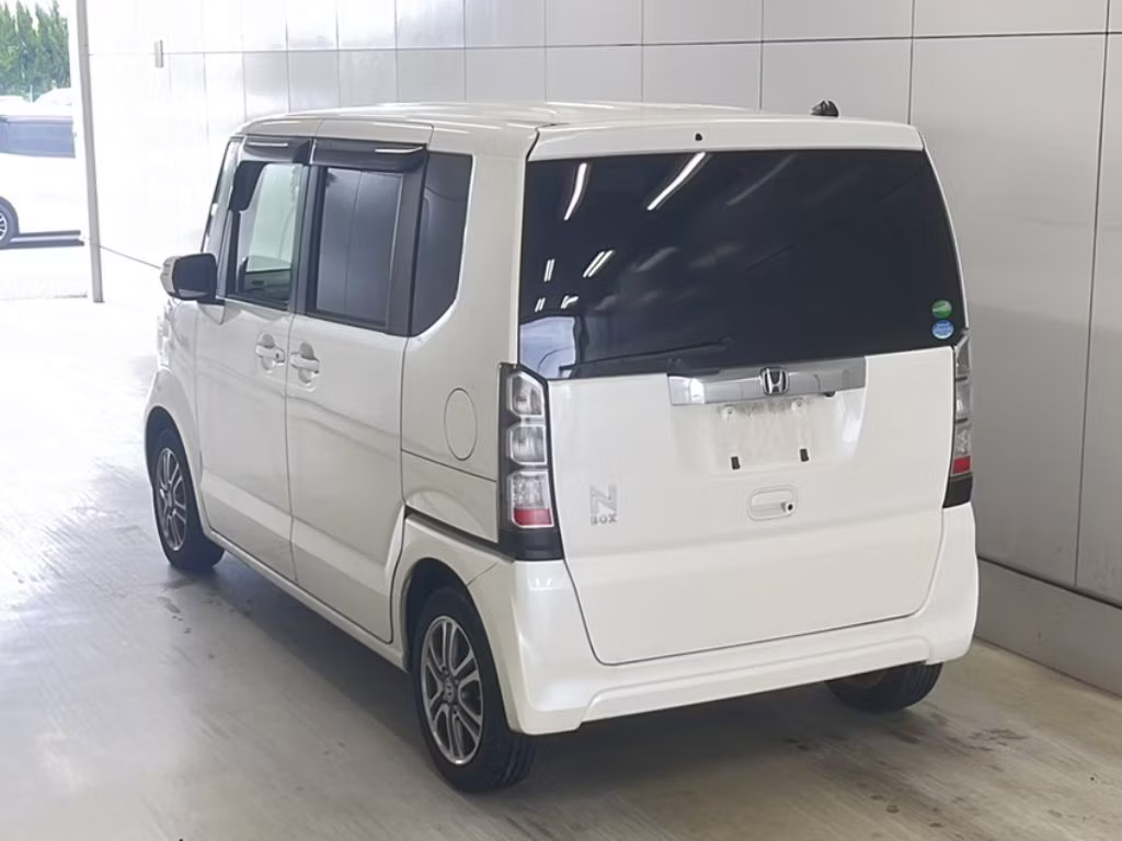 HONDA N-BOX