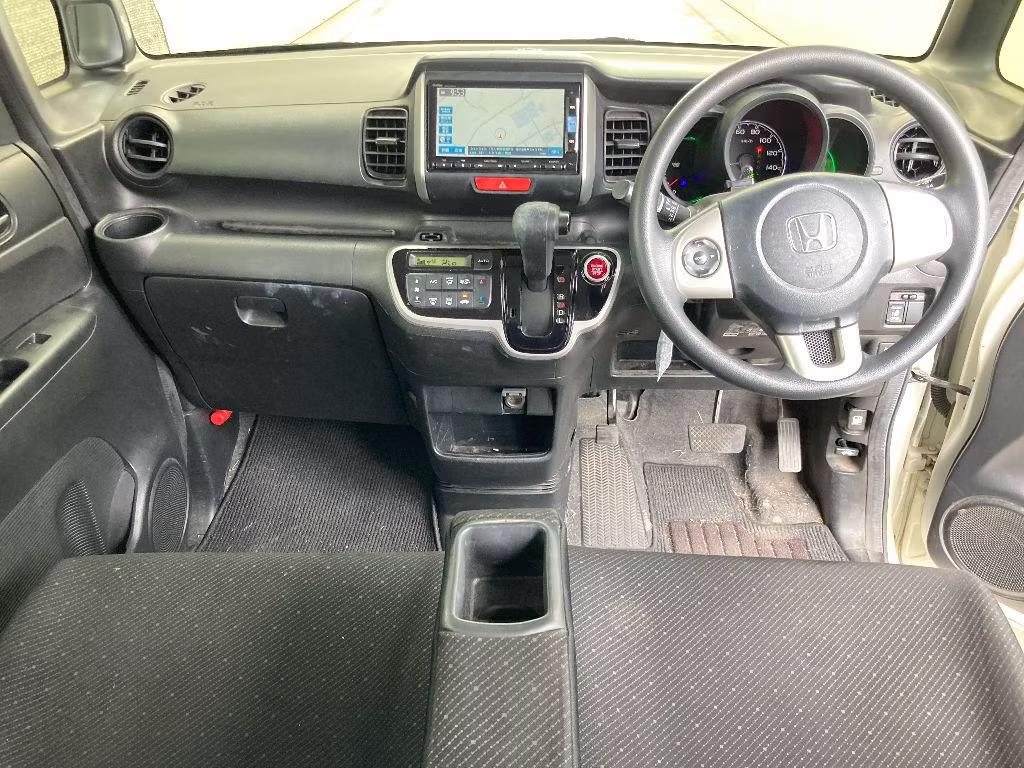 HONDA N-BOX