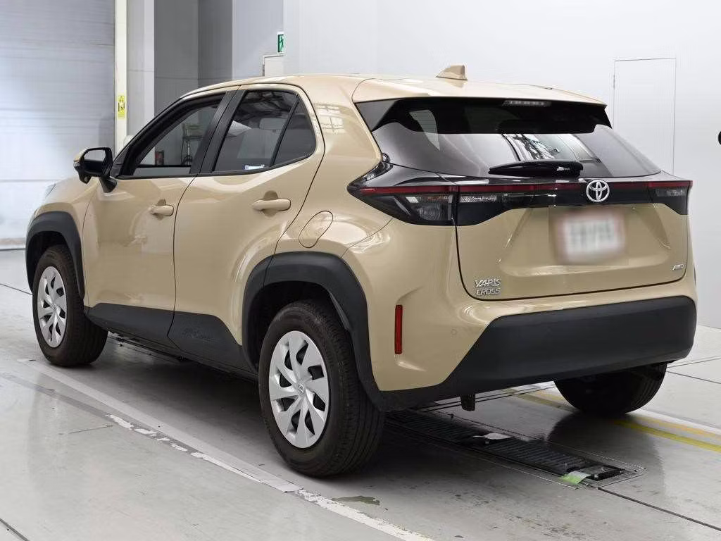 TOYOTA YARIS CROSS
