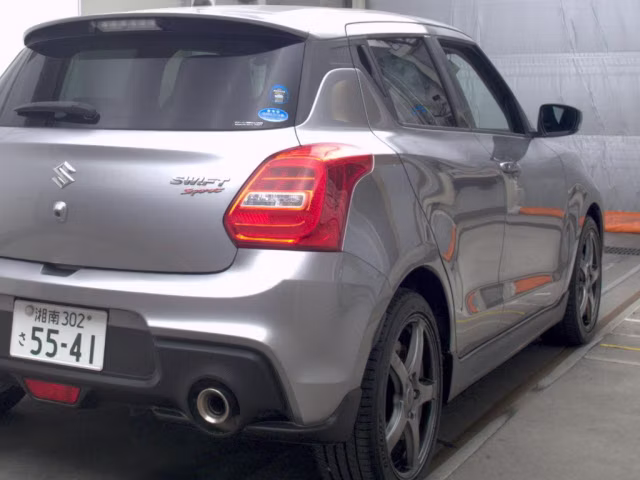 SUZUKI SWIFT