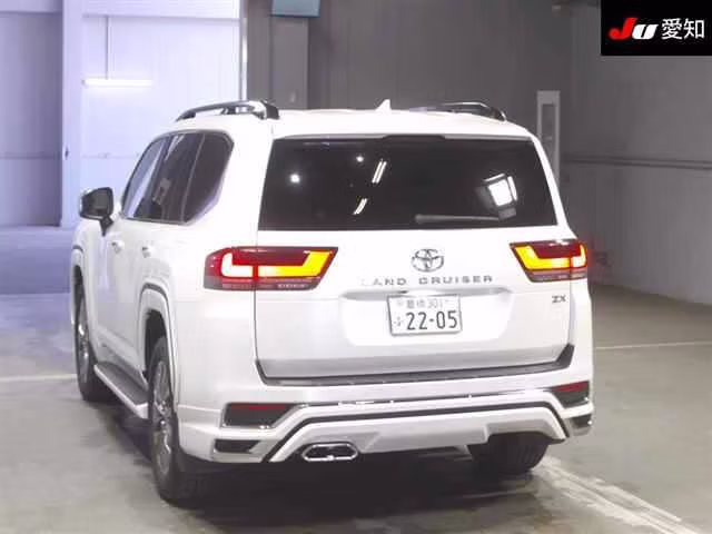 TOYOTA LAND CRUISER