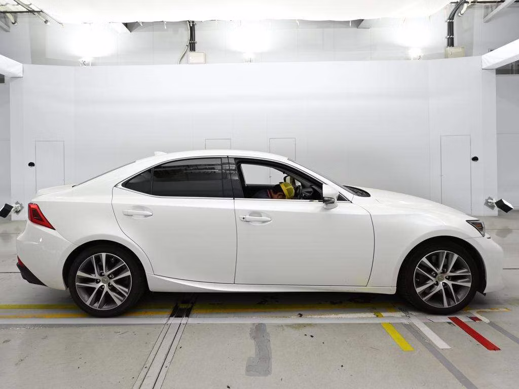 LEXUS IS300