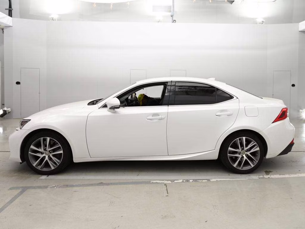 LEXUS IS300