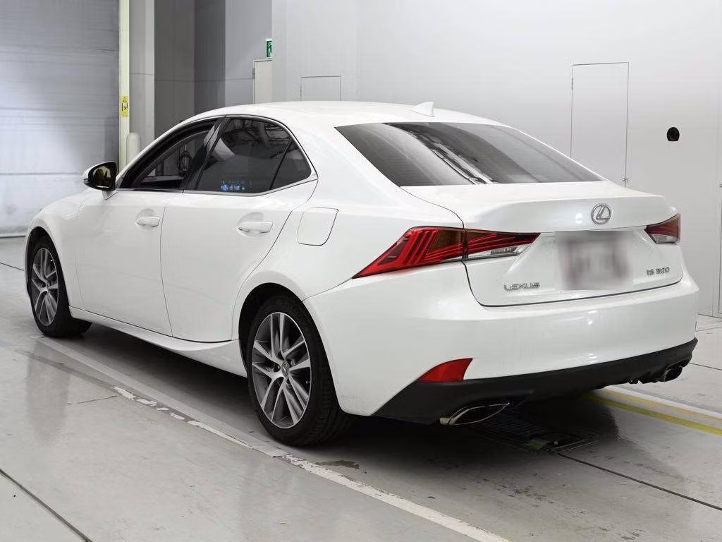 LEXUS IS300