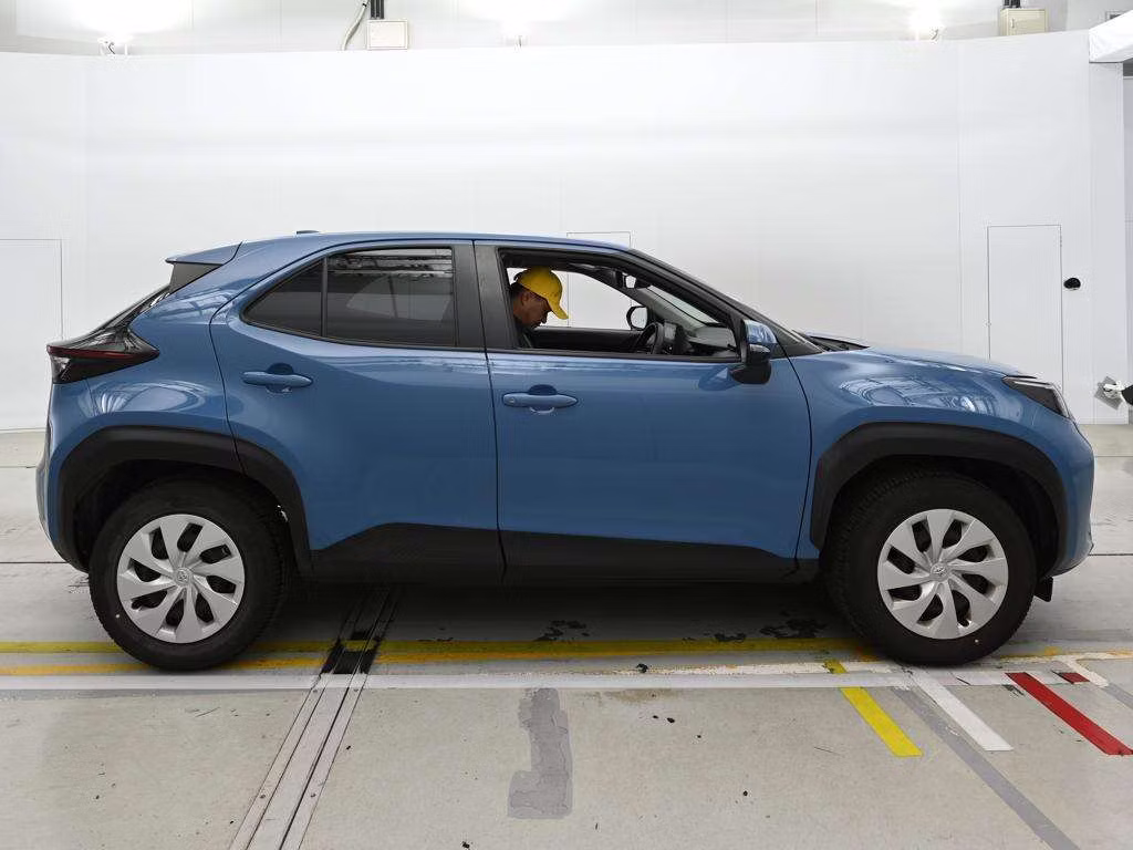 TOYOTA YARIS CROSS