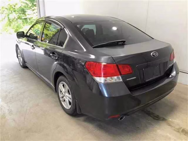 SUBARU LEGACY B4