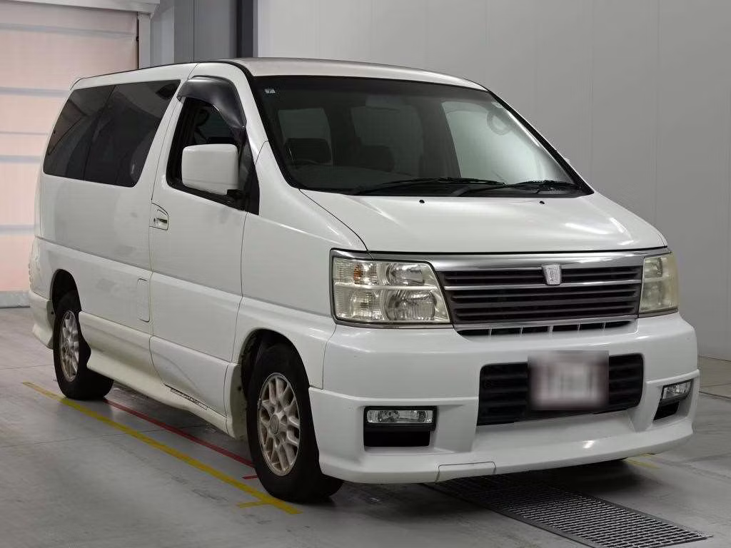 NISSAN ELGRAND