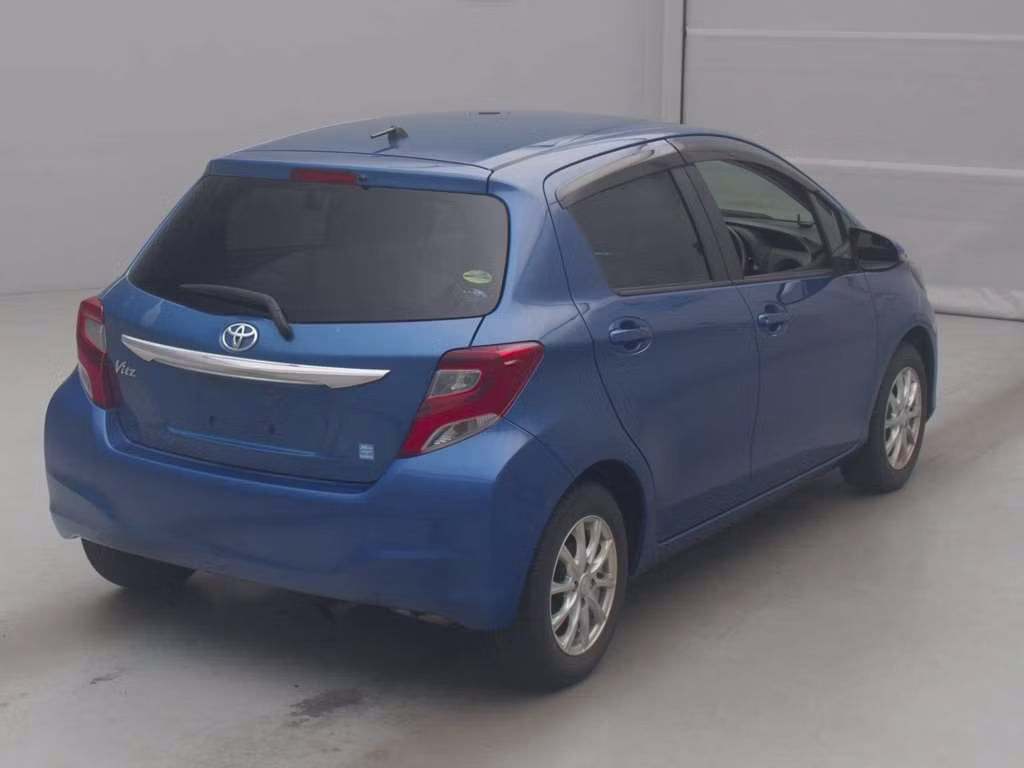 TOYOTA VITZ