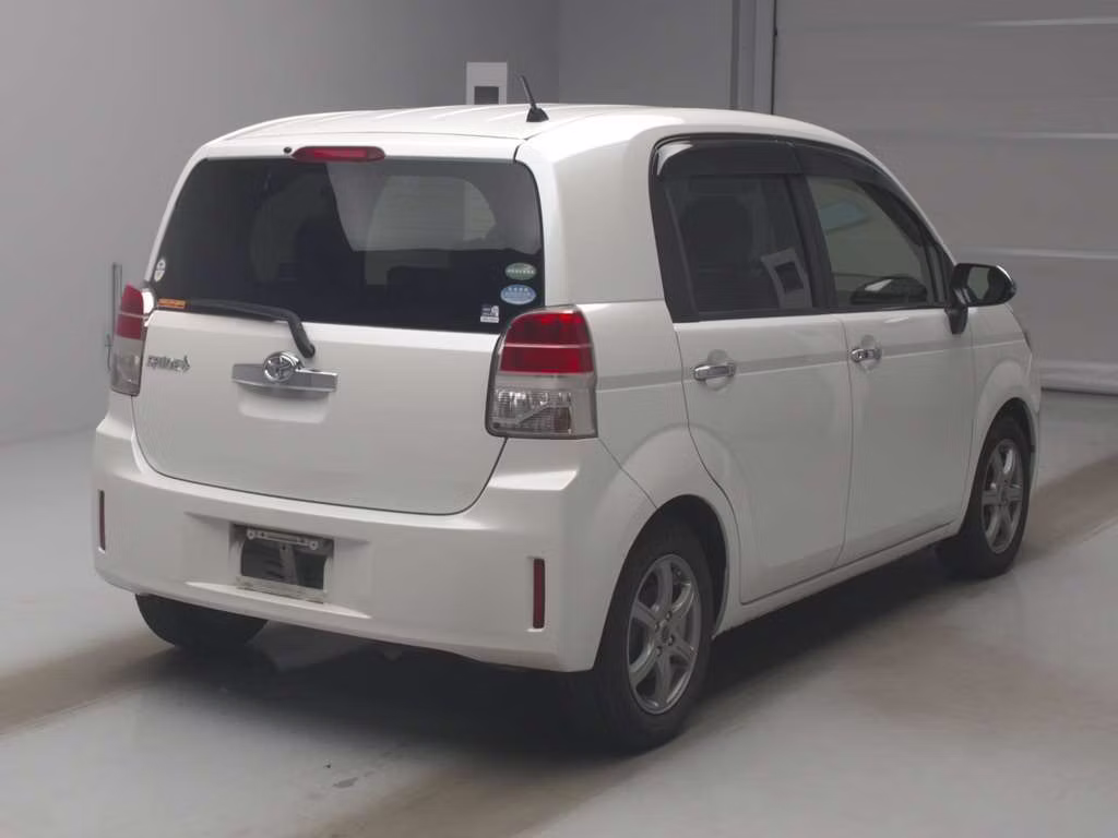 TOYOTA SPADE
