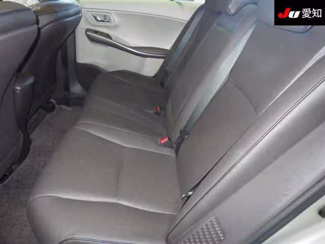 TOYOTA SAI