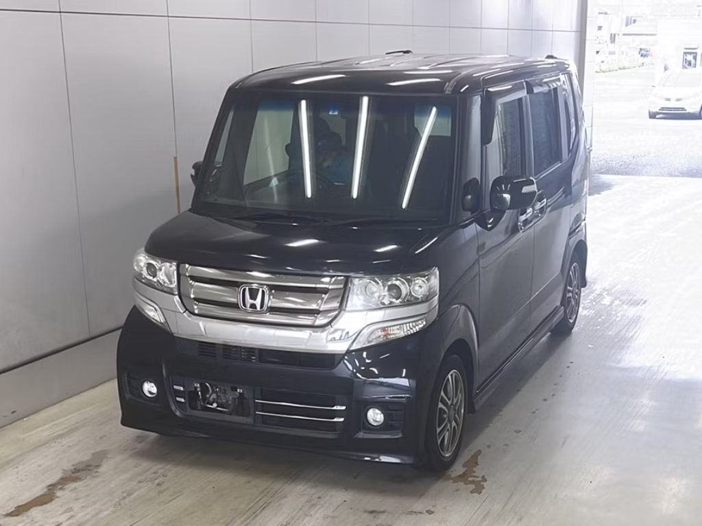 HONDA N-BOX