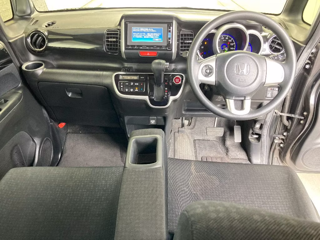 HONDA N-BOX
