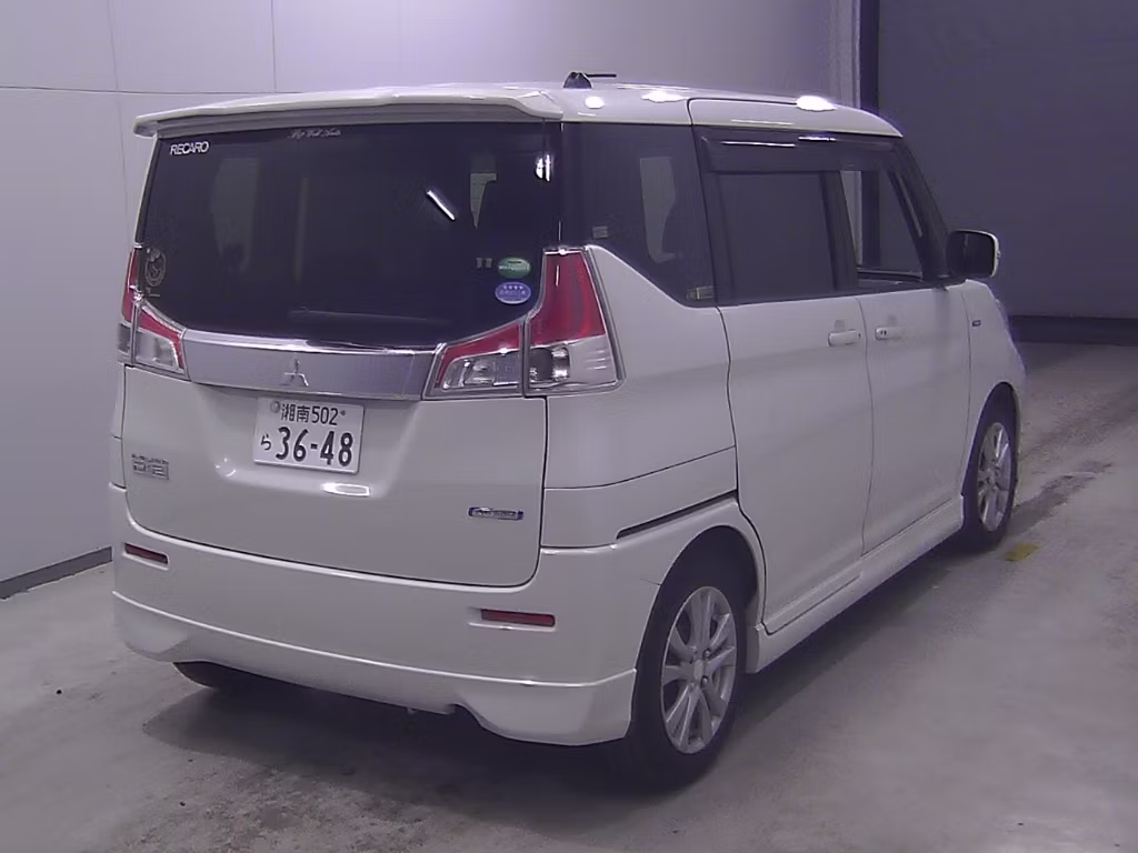 MITSUBISHI DELICA D:2