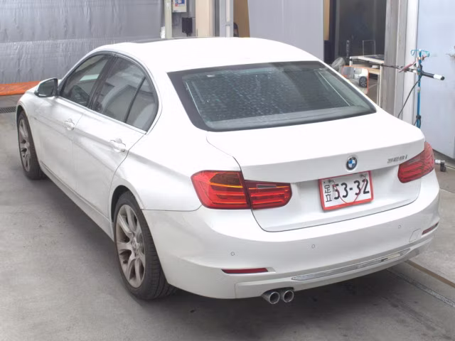 BMW 3-SERIES