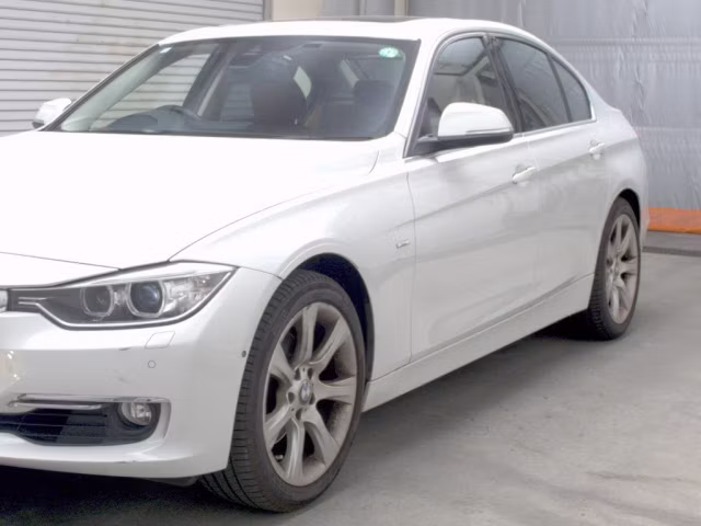 BMW 3-SERIES