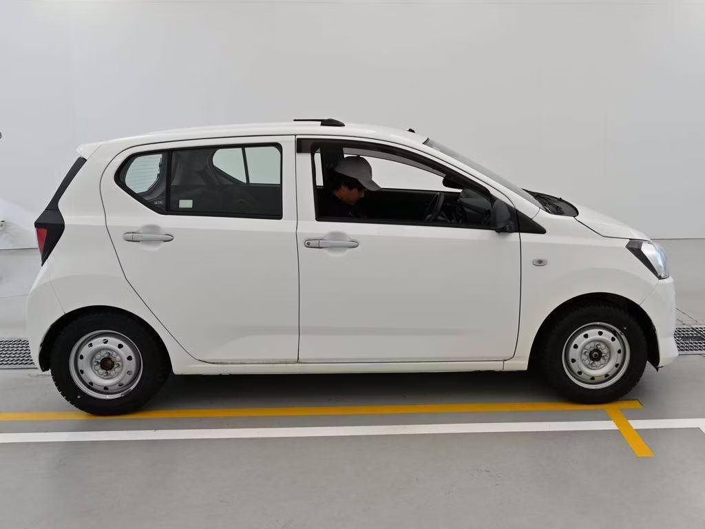 TOYOTA PIXIS EPOCH