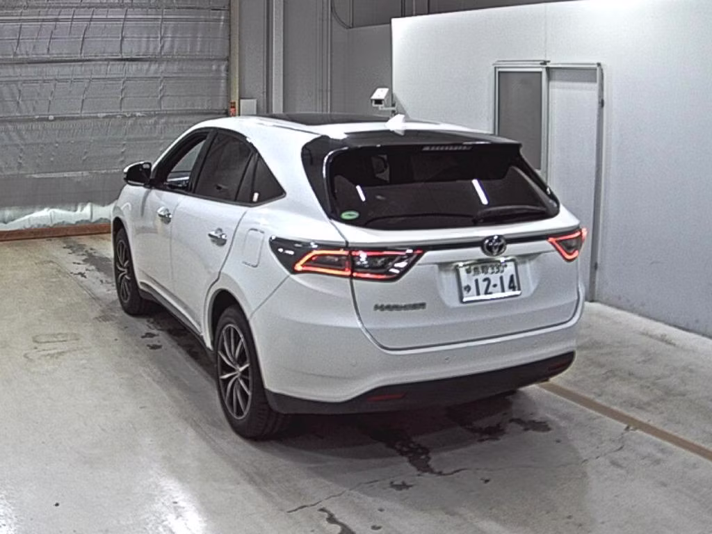 TOYOTA HARRIER