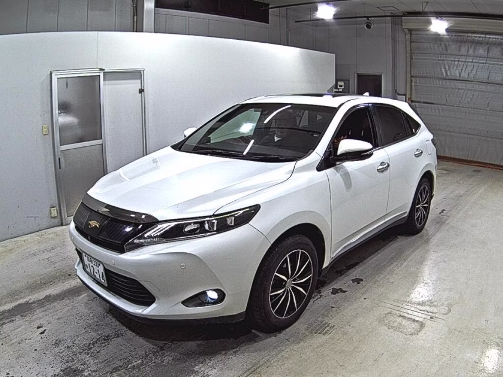 TOYOTA HARRIER