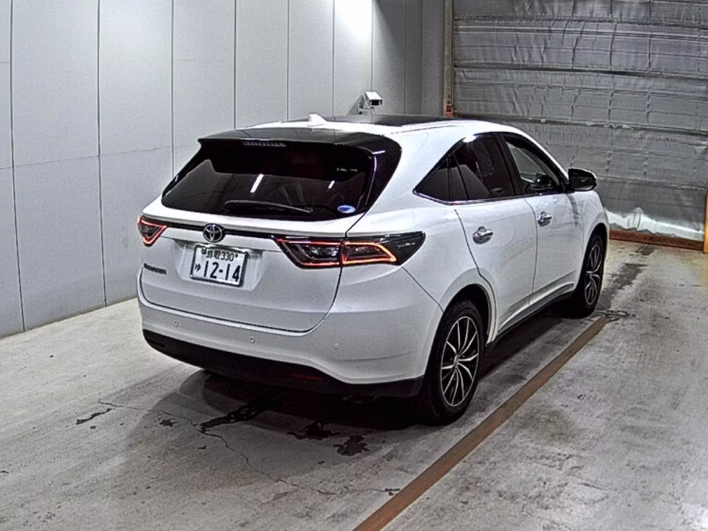 TOYOTA HARRIER