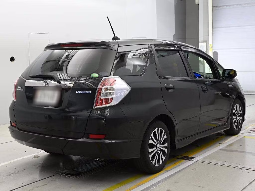 HONDA FIT SHUTTLE