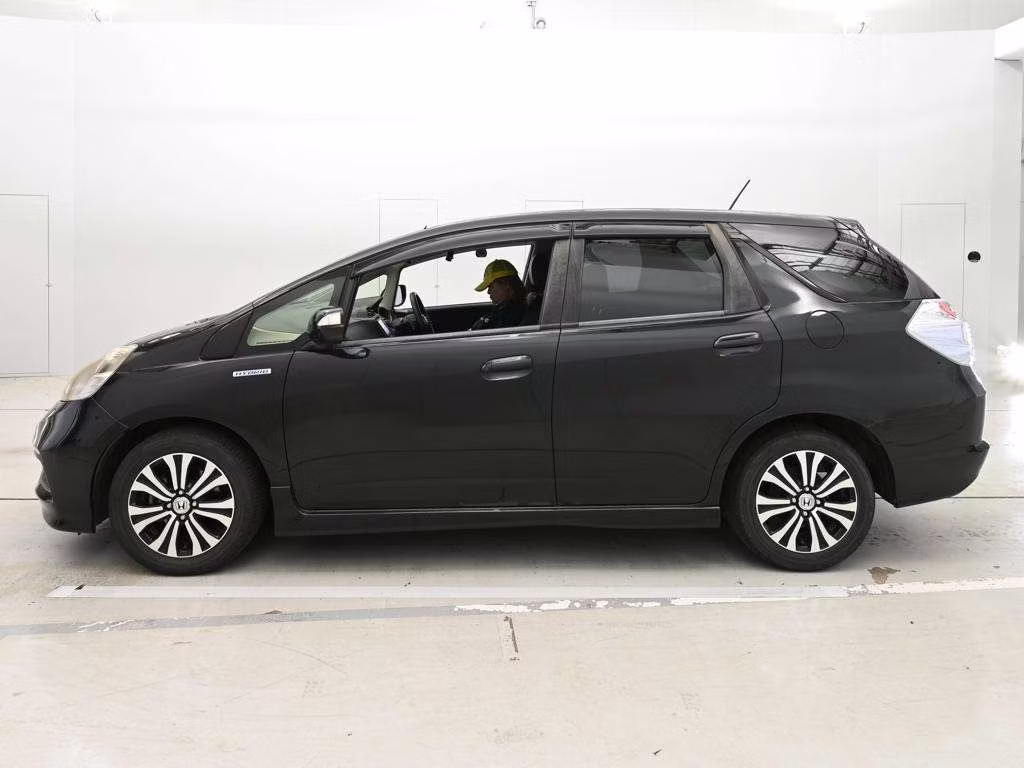 HONDA FIT SHUTTLE