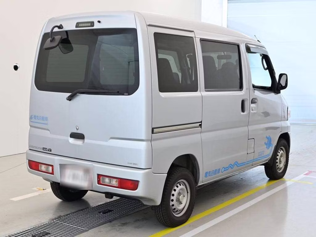 MITSUBISHI MINICAB MIEV